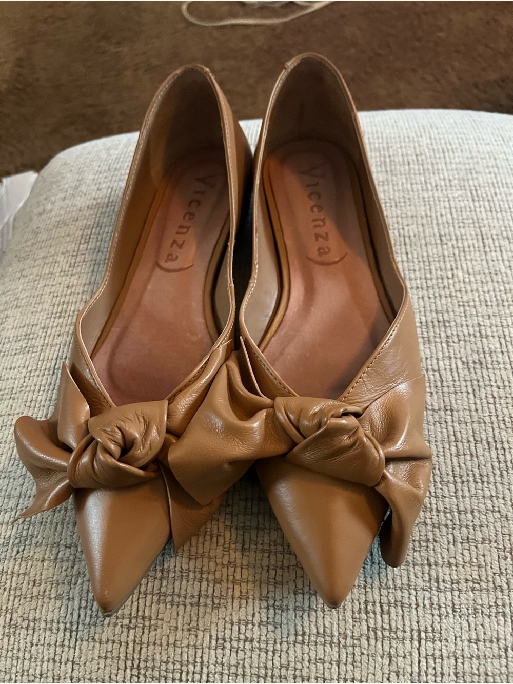 Vicenza leather bow tie flats